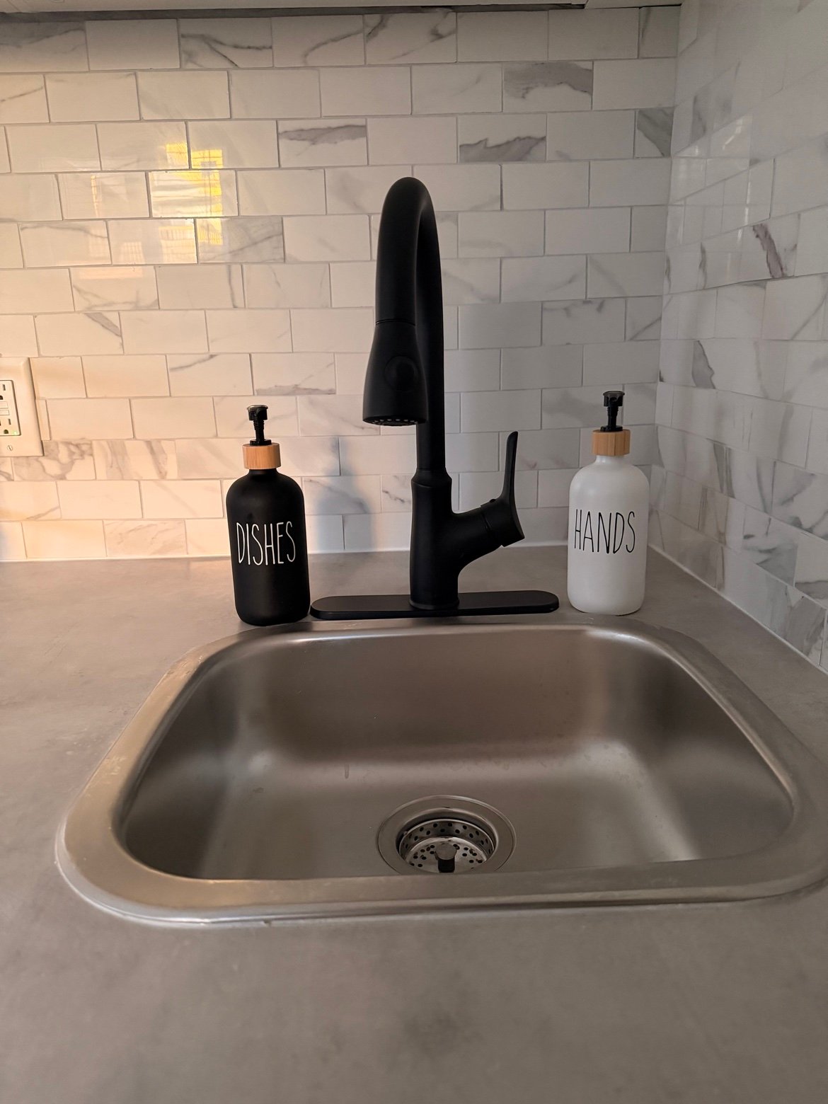 Kitchen sink detail
